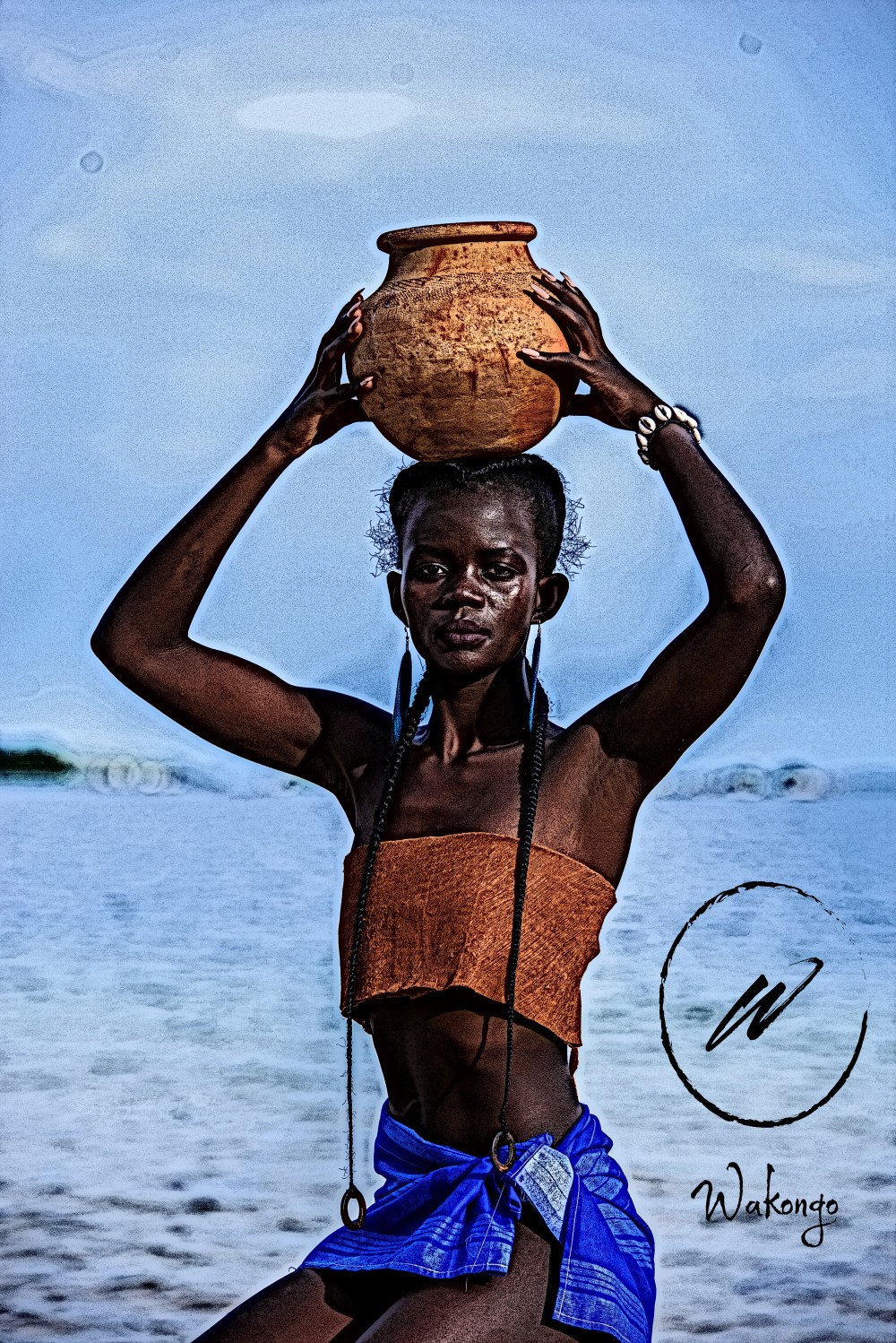 afrowomanstrongcalebasse